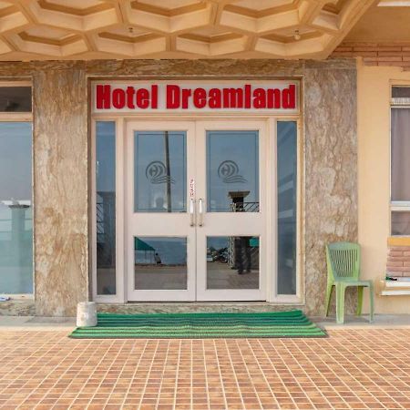 Hotel Dreamland Puri Esterno foto