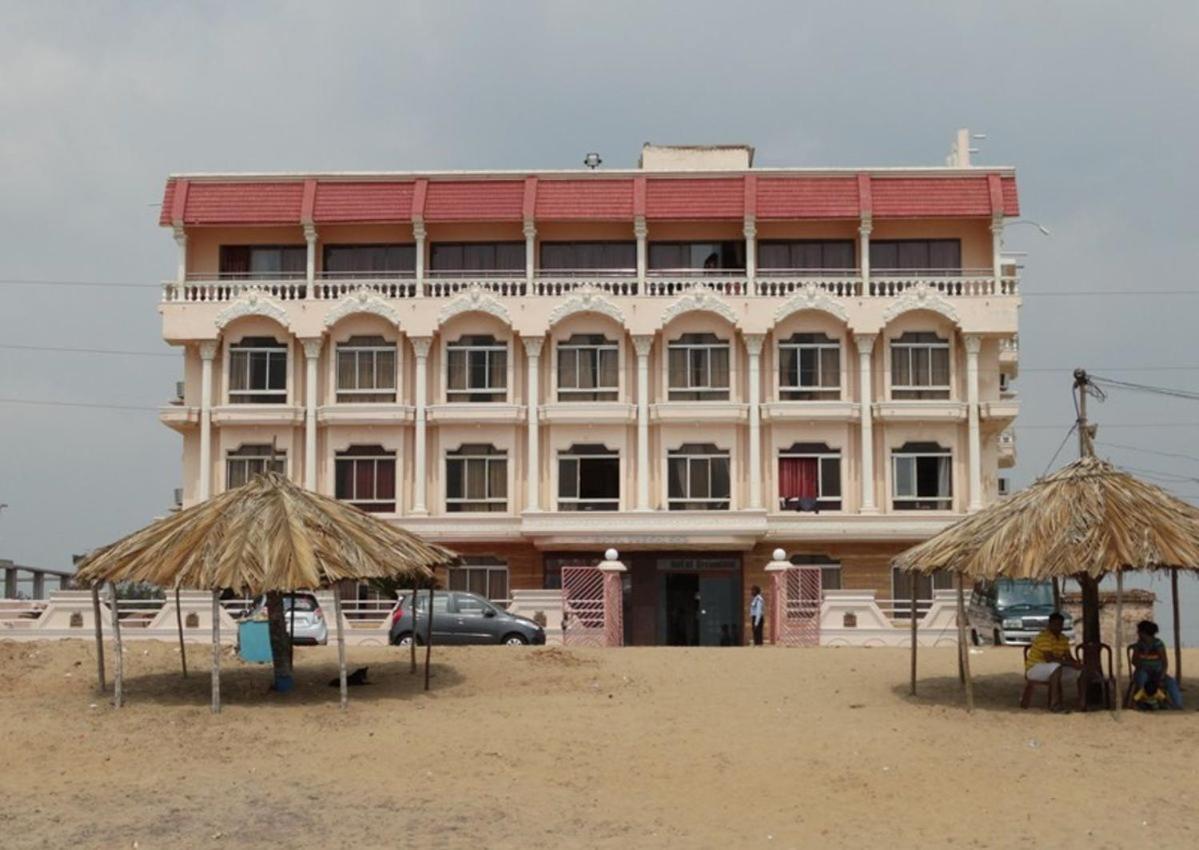 Hotel Dreamland Puri Esterno foto